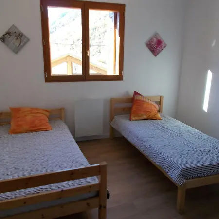 De L'abondance Apartment *